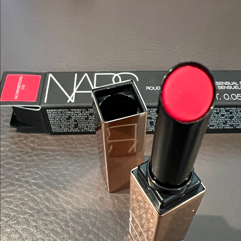 NARS afterglow sensual shine lipstick No inhibitions 210